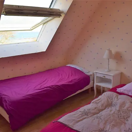 Maison Avec Jardin Clos A Louer A Louannec, A Proximite De La - Fr-1-368-65 Ferienhaus